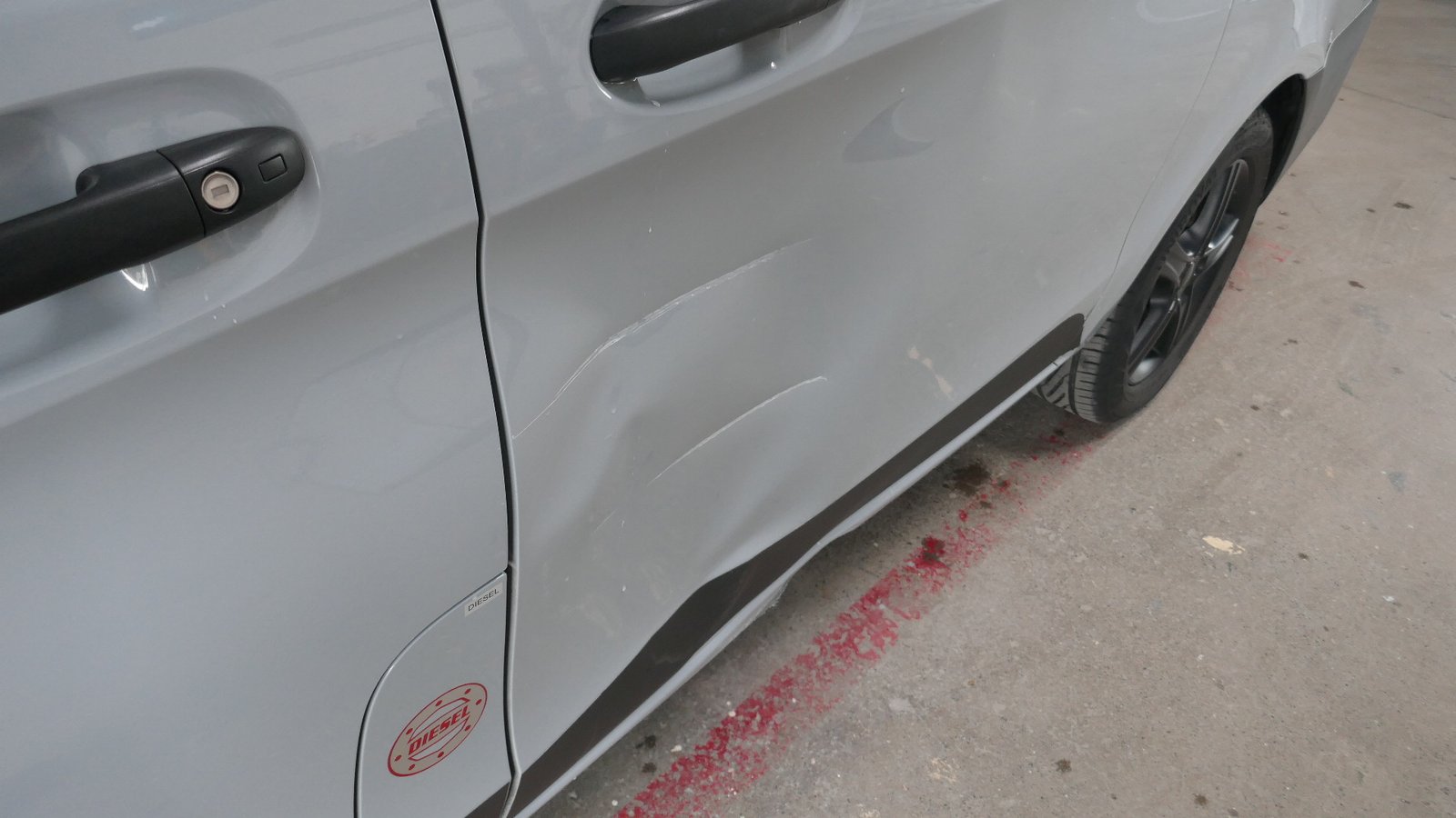 Seitenschaden am Auto